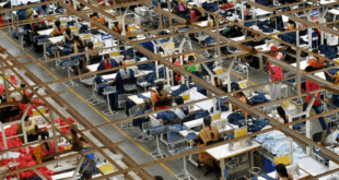 India. Fabrica de textiles.